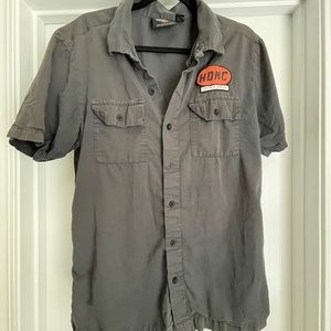 Vintage Harley Davidson button down mechanic work shirt. Size Medium.